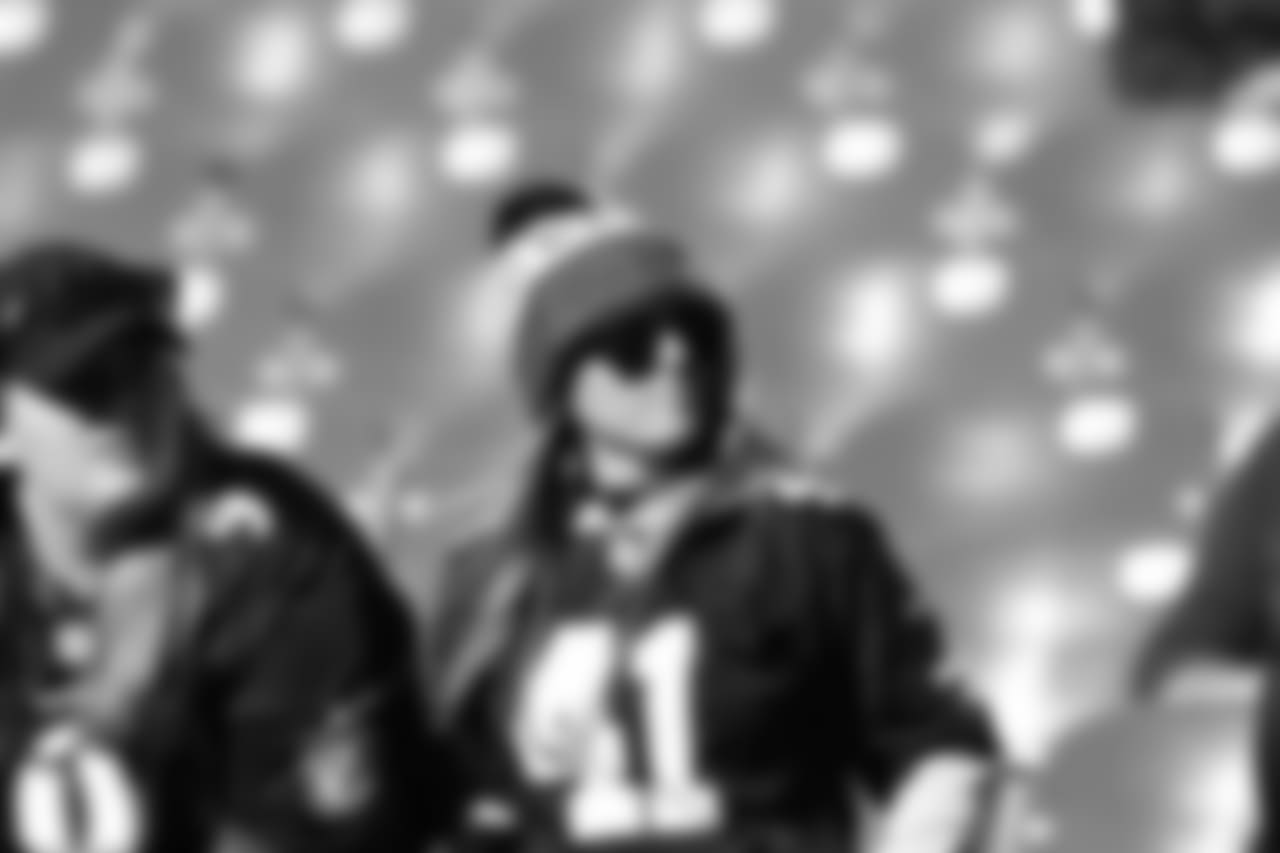 Gallery-Reg-Wk7-Saints-Ravens-Fans-B-102118-014
