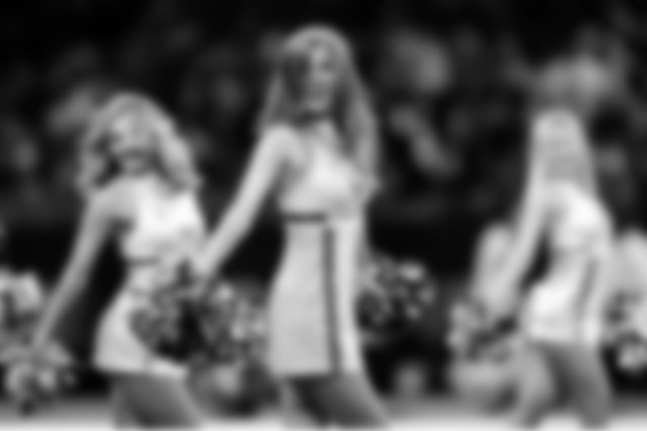 Gallery_Faces_Saintsations_Megan_011819_08