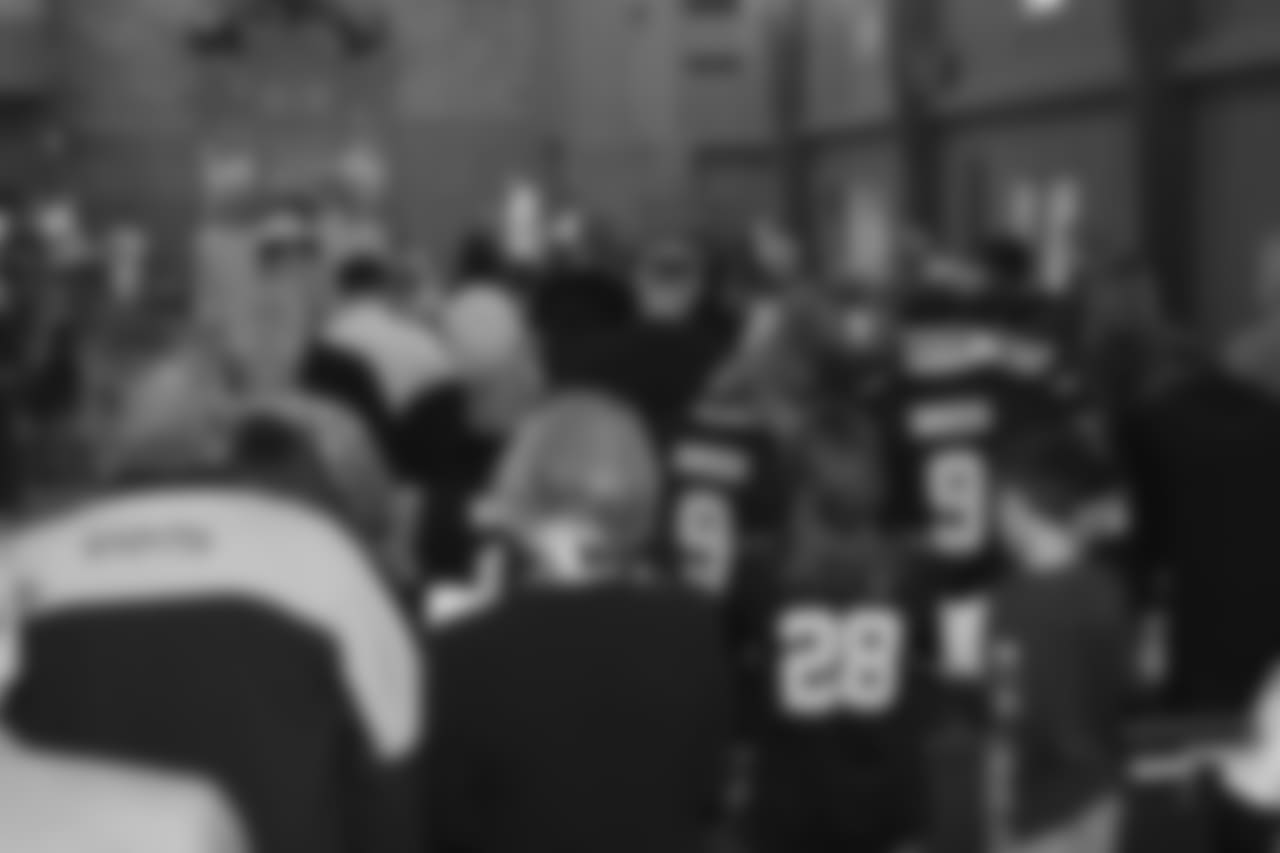 Gallery_BoycottSuperBowl53_Fans_Church020319_21