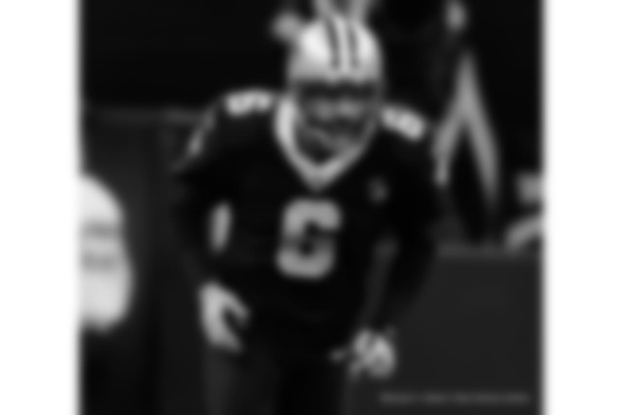 Saints 20 - Eagles 14 (W)
Divisional Game
Michael C. Hebert