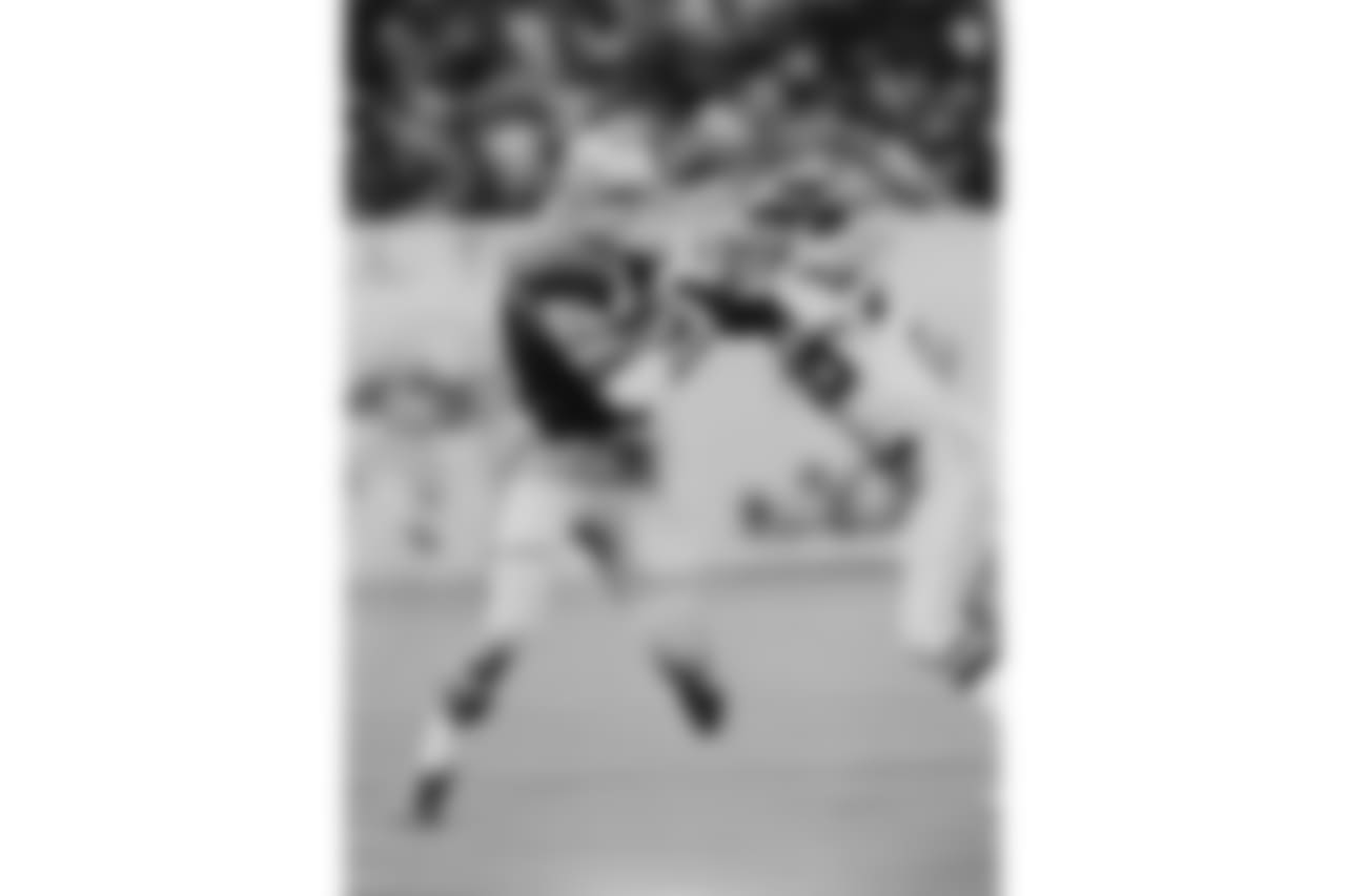 Seattle Seahawks tight end Brian Peets (88) tries to break away from San Diego Chargers cornerback Willie Buchanon (28) during an NFL game in Seattle, Wash., Sept. 2, 1979. (AP Photo/NFL Photos)