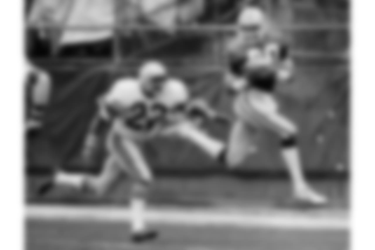 Green Bay Packers Hall of Fame wide receiver James Lofton (80) beats Seattle Seahawks cornerback Dave Brown (22) during an NFL game in Milwaukee, Oct. 15, 1978. The Packers defeated the Seahawks 45-28. (AP Photo/Vernon Biever)