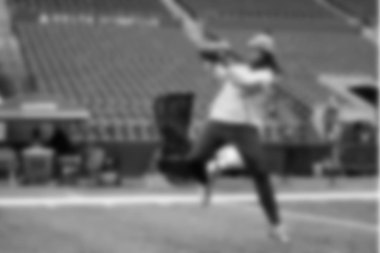 Linebacker Shaquem Griffin warms up during early pregame.
