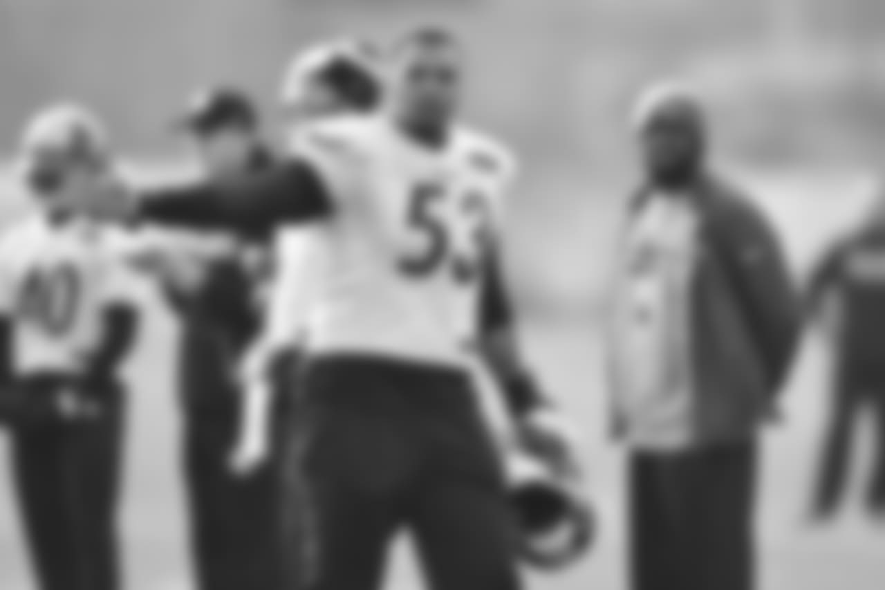 The Pittsburgh Steelers practice at the UPMC Rooney Sports Complex.