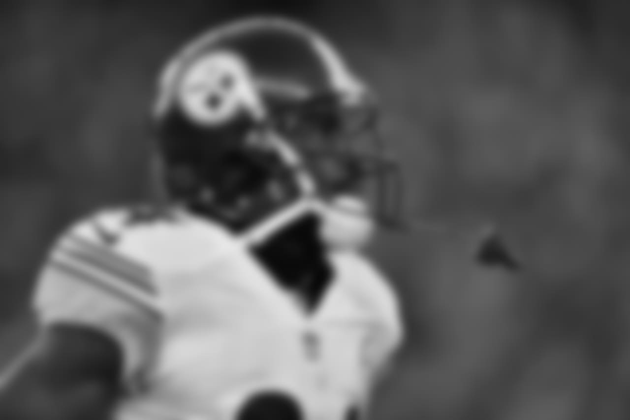 A 2018 Regular Season game between the Pittsburgh Steelers and the Denver Broncos on Sunday, November 25, 2018.
