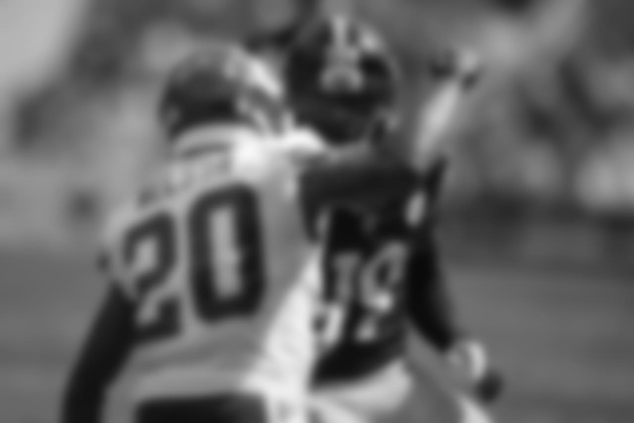 A 2018 Regular Season game between the Pittsburgh Steelers and the Kansas City Chiefs on Sunday, September 16, 2018.