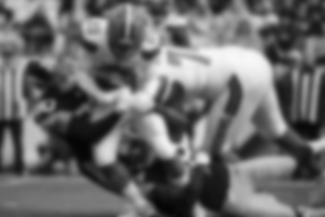 A 2018 Regular Season game between the Pittsburgh Steelers and the Cleveland Browns on October 28, 2018. The Steelers defeated the Browns 33-18.