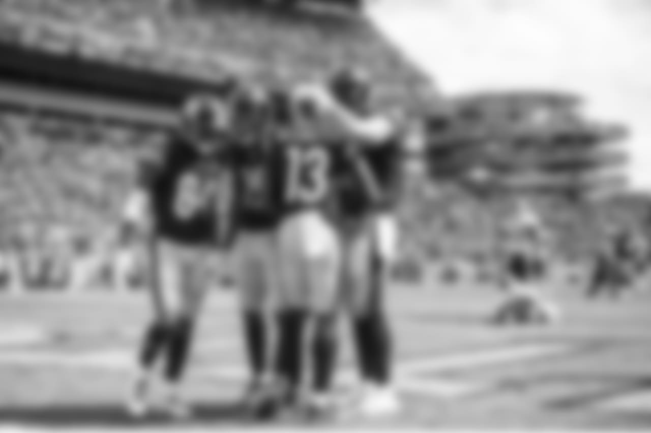 A 2018 Regular Season game between the Pittsburgh Steelers and the Kansas City Chiefs on Sunday, September 16, 2018.