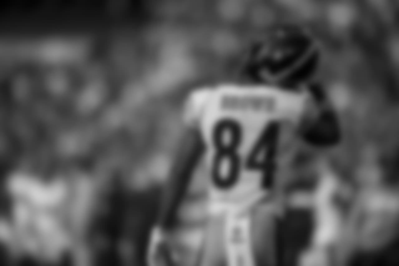 A 2018 Regular Season game between the Pittsburgh Steelers and the Oakland Raiders on Sunday, December 9, 2018.