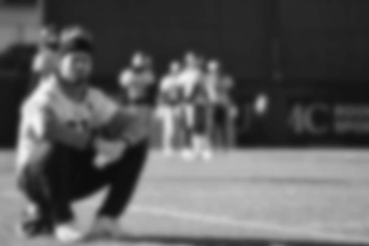 The Pittsburgh Steelers practice at the UPMC Rooney Sports Complex.