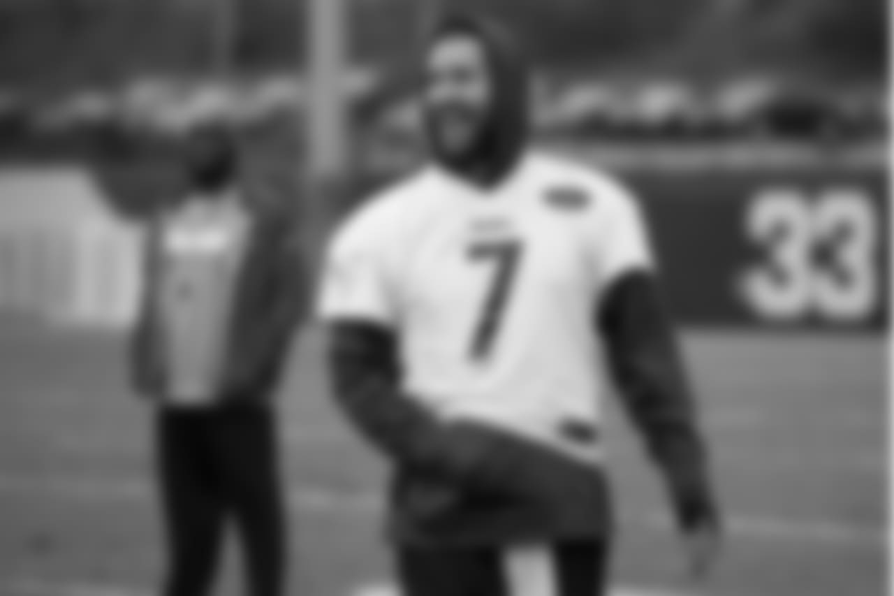 The Pittsburgh Steelers practice at the UPMC Rooney Sports Complex.