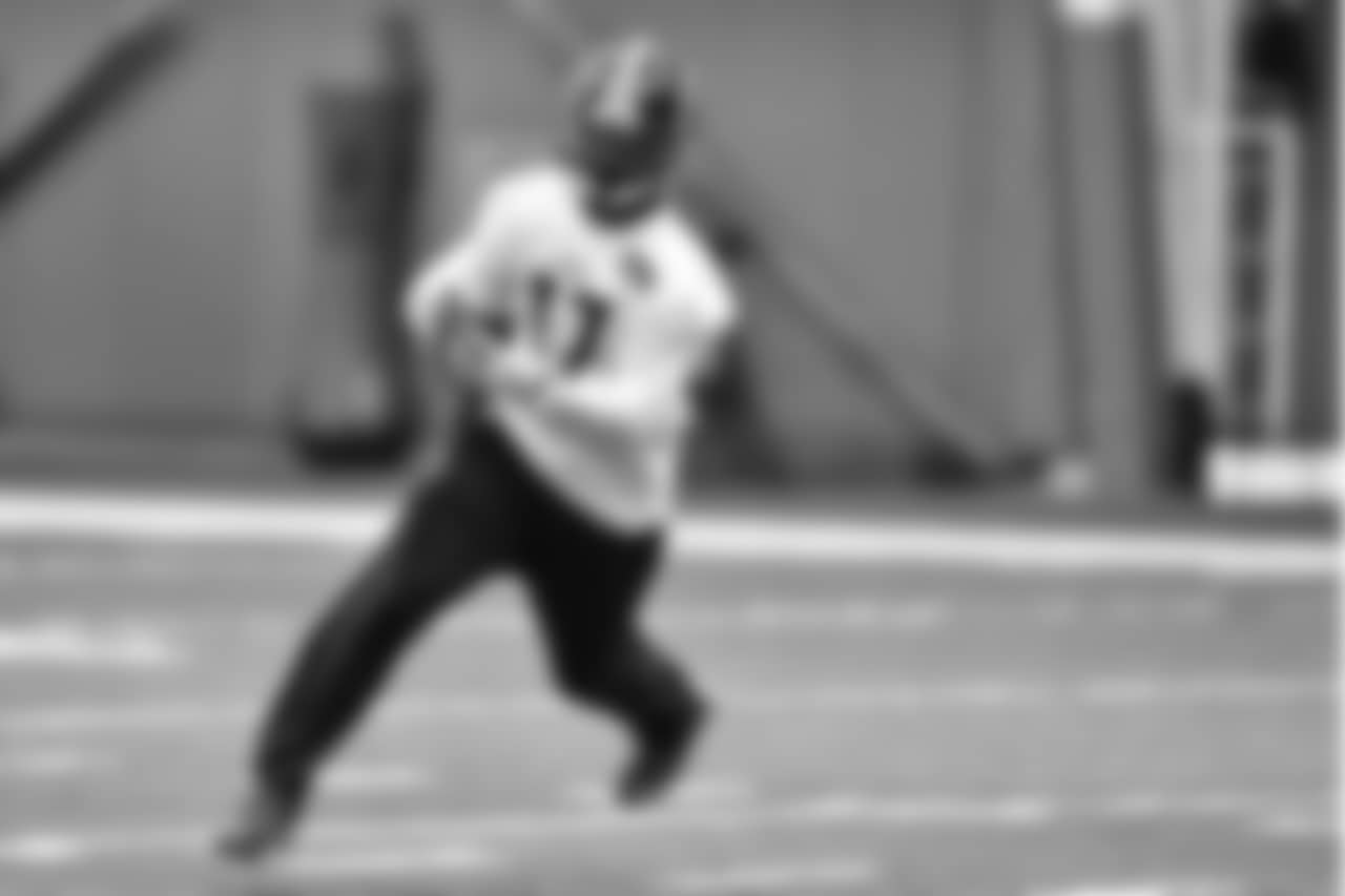 The Pittsburgh Steelers practice at the UPMC Rooney Sports Complex.