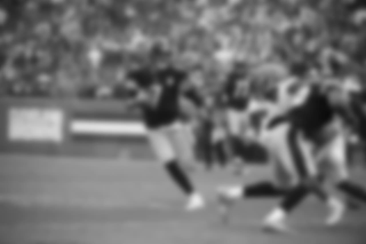 A 2018 Regular Season game between the Pittsburgh Steelers and the Cleveland Browns on Sunday, September 9, 2018.