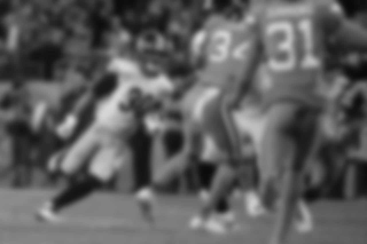 A 2018 Regular Season game between the Pittsburgh Steelers and the Denver Broncos on Sunday, November 25, 2018.