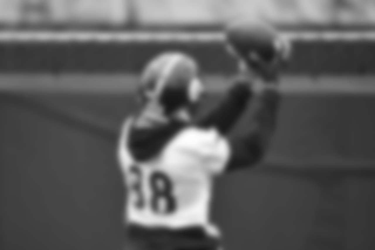 The Pittsburgh Steelers practice at UPMC Rooney Sports Complex.
