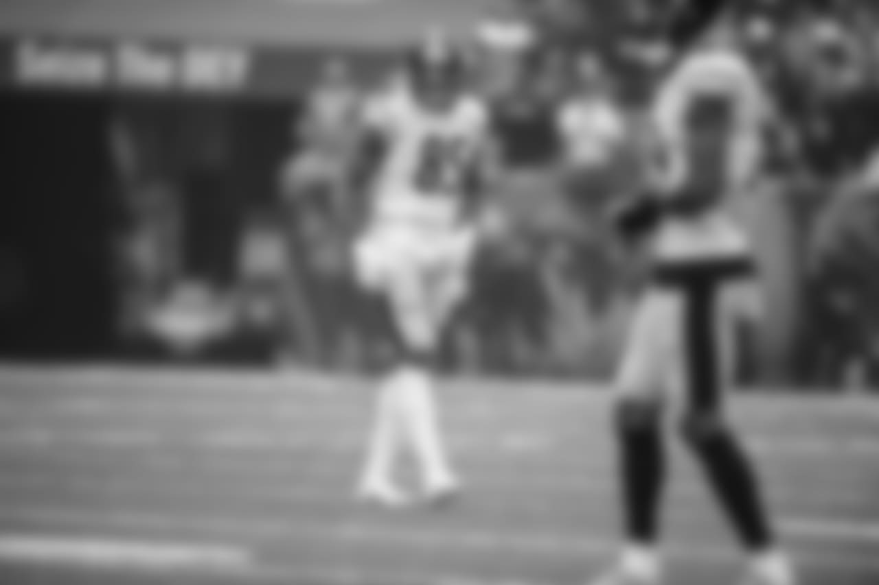 A 2018 Regular Season game between the Pittsburgh Steelers and the Cincinnati Bengals on Sunday, October 14, 2018.