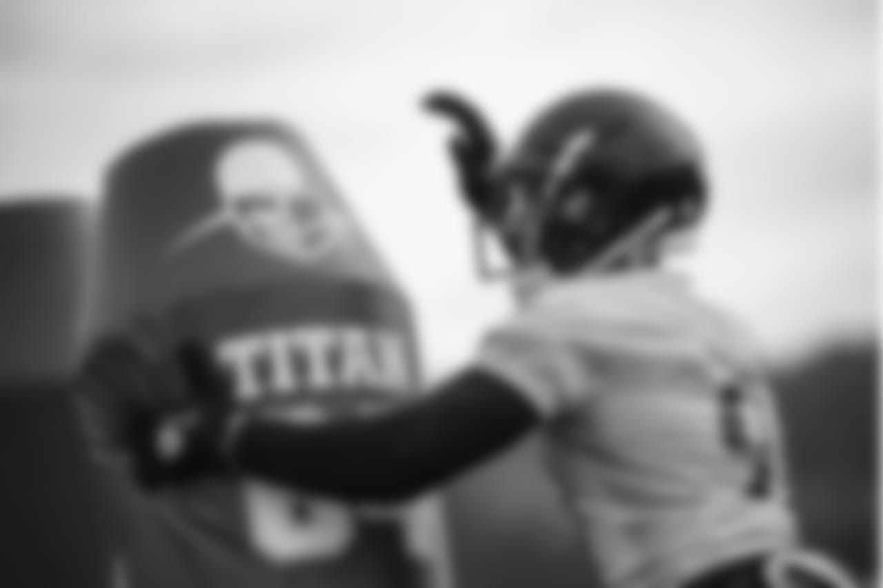 The Pittsburgh Steelers practice at the UPMC Rooney Sports Complex.
