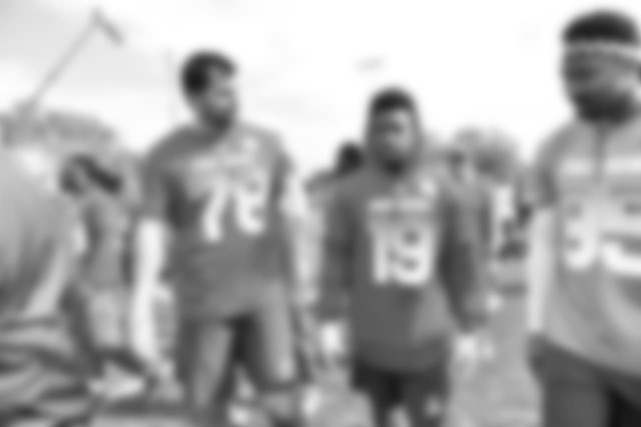 Alejandro Villanueva and JuJu Smith-Schuster