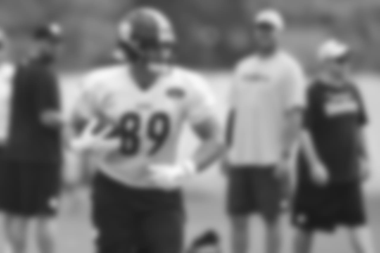The Pittsburgh Steelers practice at the UPMC Rooney Sports Complex.