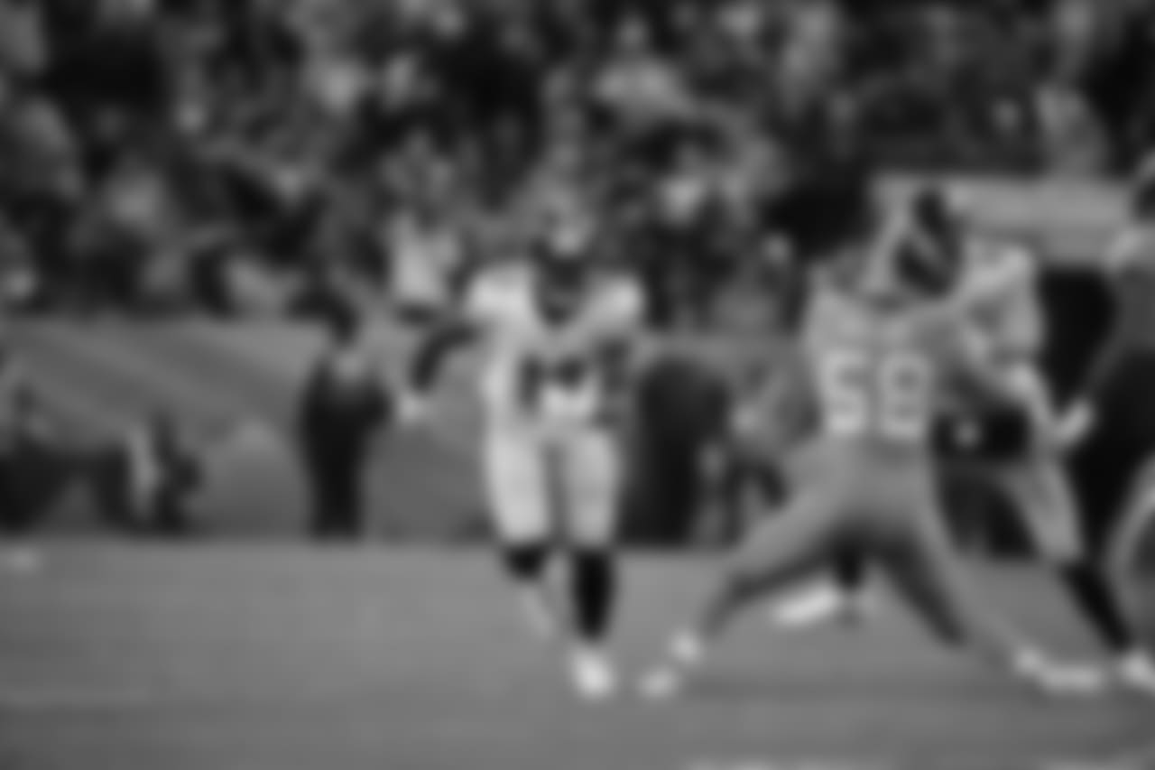A 2018 Regular Season game between the Pittsburgh Steelers and the Denver Broncos on Sunday, November 25, 2018.