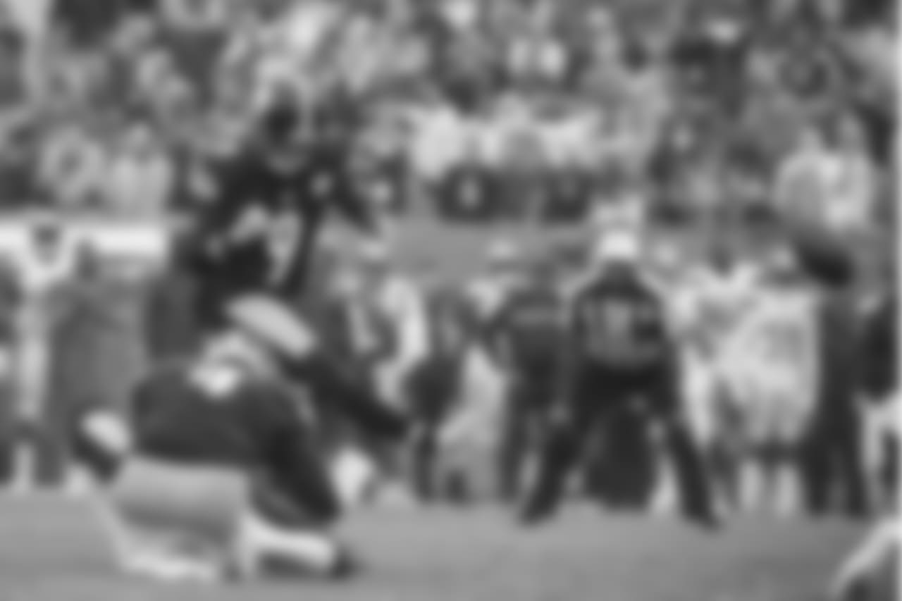 A 2018 Regular Season game between the Pittsburgh Steelers and the Cleveland Browns on Sunday, September 9, 2018.