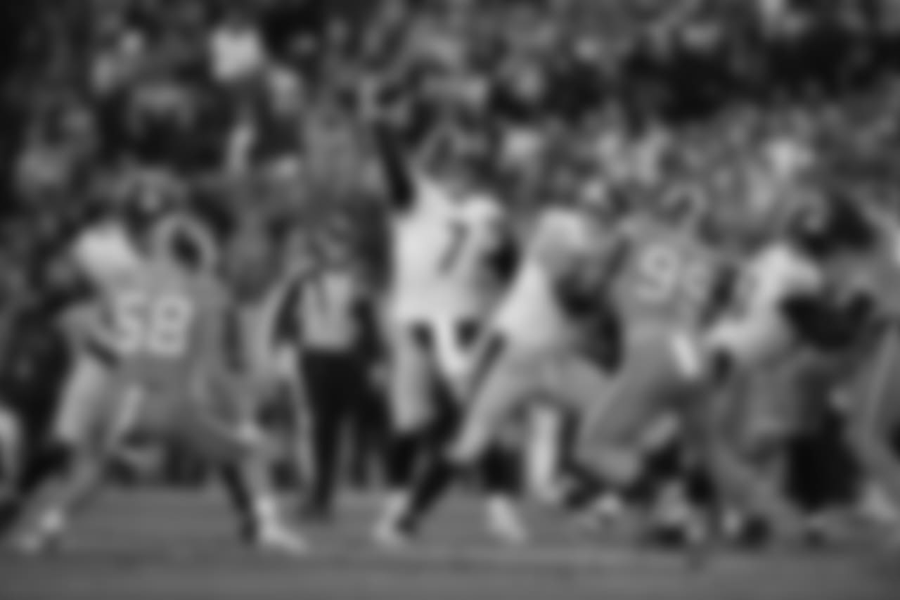 A 2018 Regular Season game between the Pittsburgh Steelers and the Denver Broncos on Sunday, November 25, 2018.