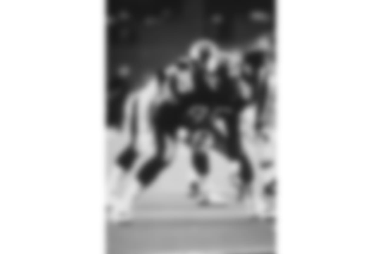 8\. Greg Lloyd (88-97) - 53.5 career QB sacks.