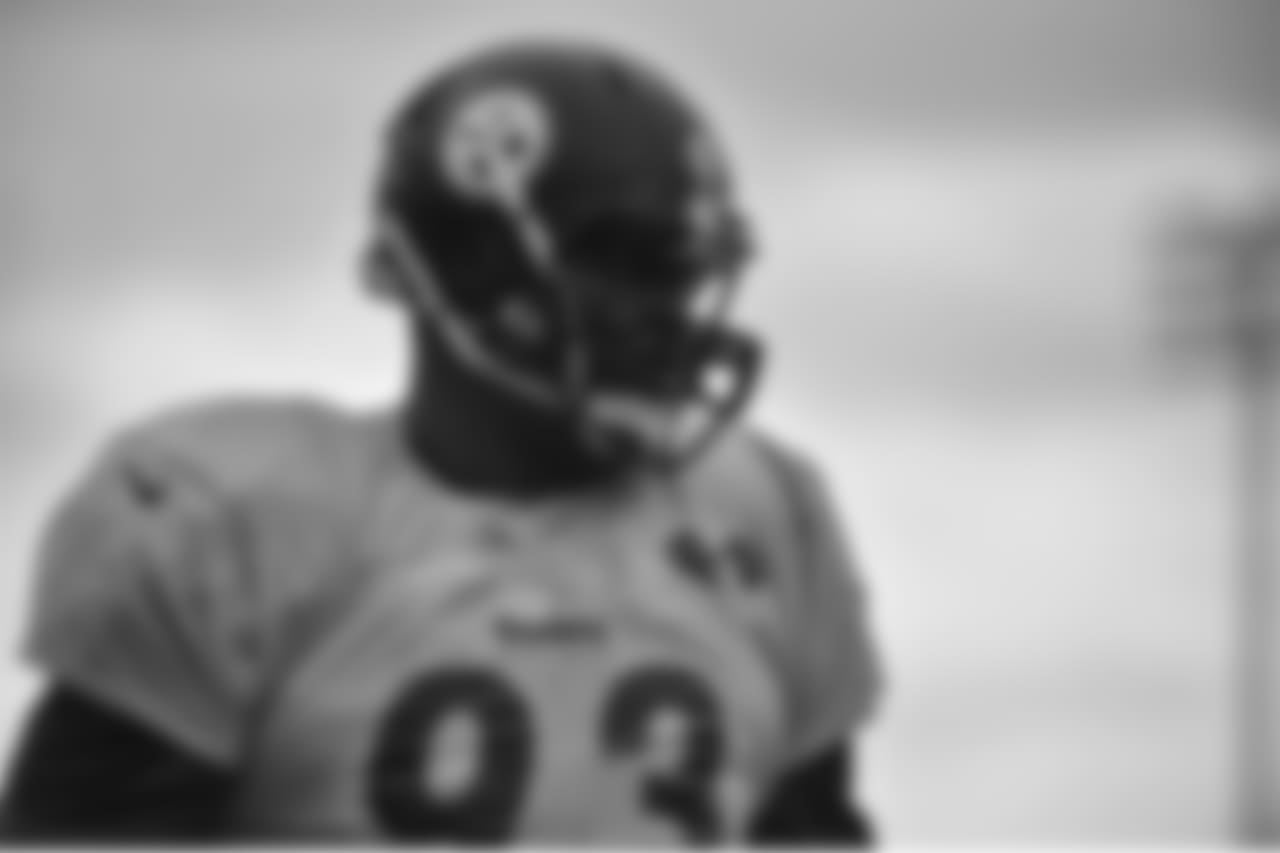 The Pittsburgh Steelers practice at the UPMC Rooney Sports Complex.