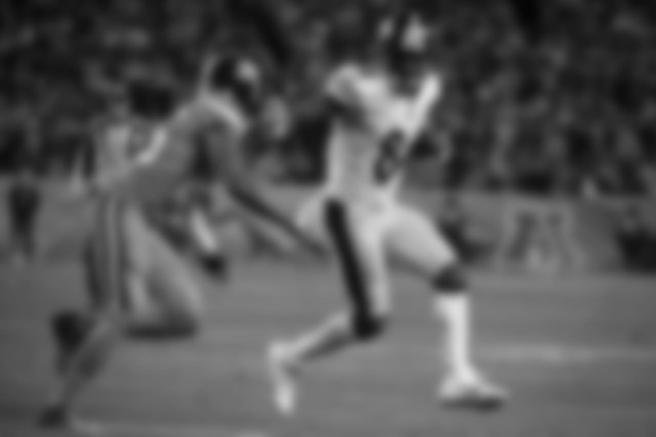 A 2018 Regular Season game between the Pittsburgh Steelers and the Denver Broncos on Sunday, November 25, 2018. The Broncos defeated the Steelers 24-17.