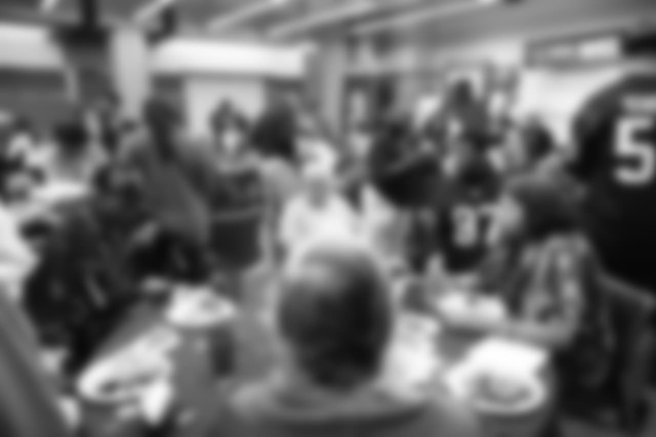 The Houston Texans and Lady Texans hosted a Thanksgiving Lunch for the Veterans at the VA Hospital to thank them for their service.
