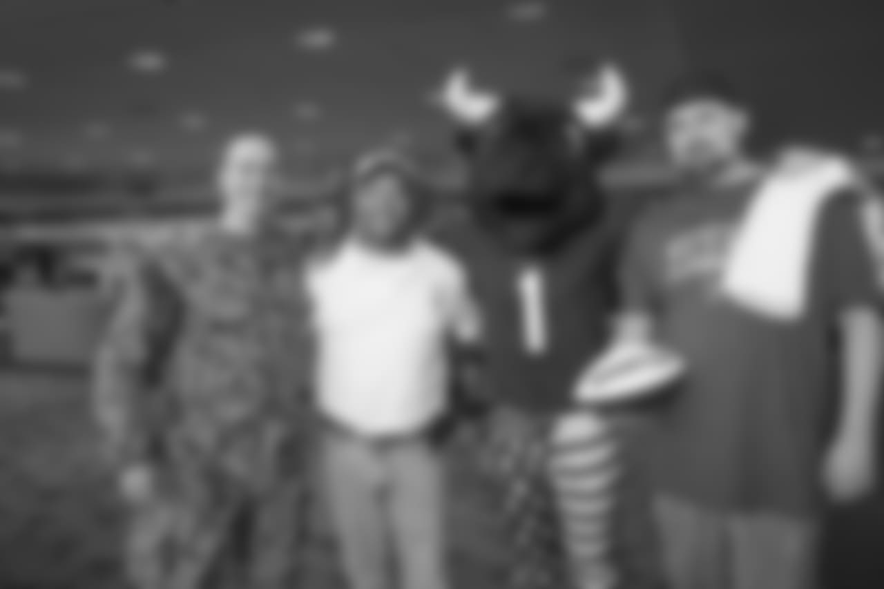 Salute to troops-213