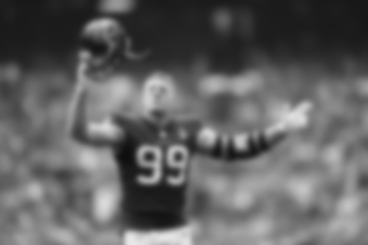 DE, J.J. Watt, 99