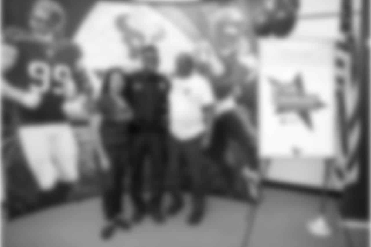 0026_TexansStarOfCourage_092218_MCW