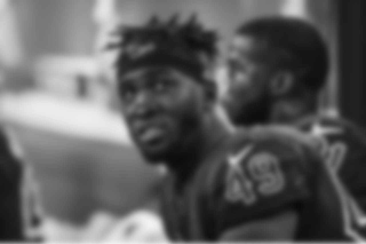 LB, Josh Keyes, 49