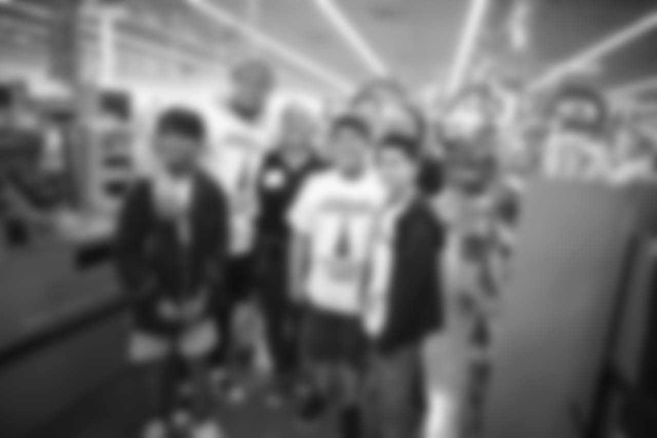 An image of the Dec. 4, 2018 community development event in which Kareem Jackson and his teammates purchased Christmas gifts for Houston-area students.