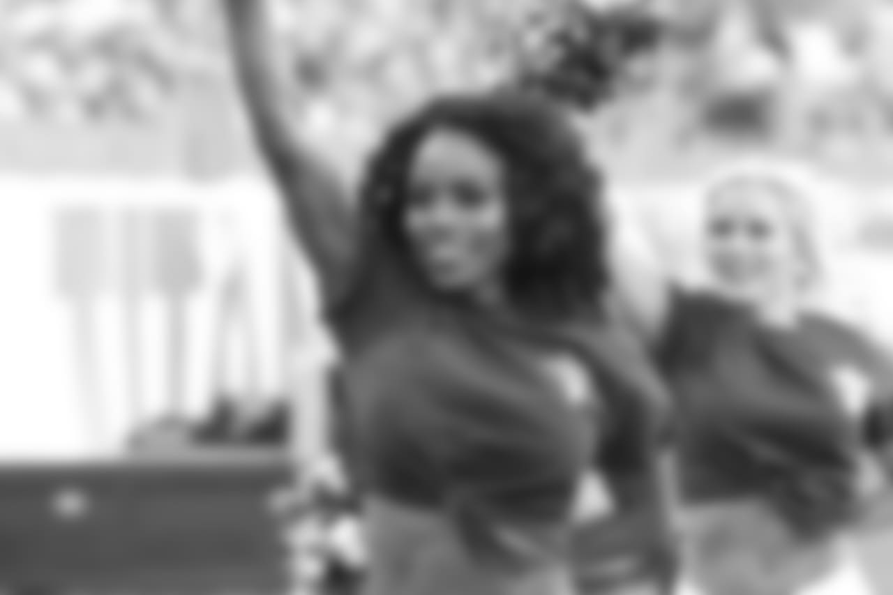 titans2018jets-cheer163367