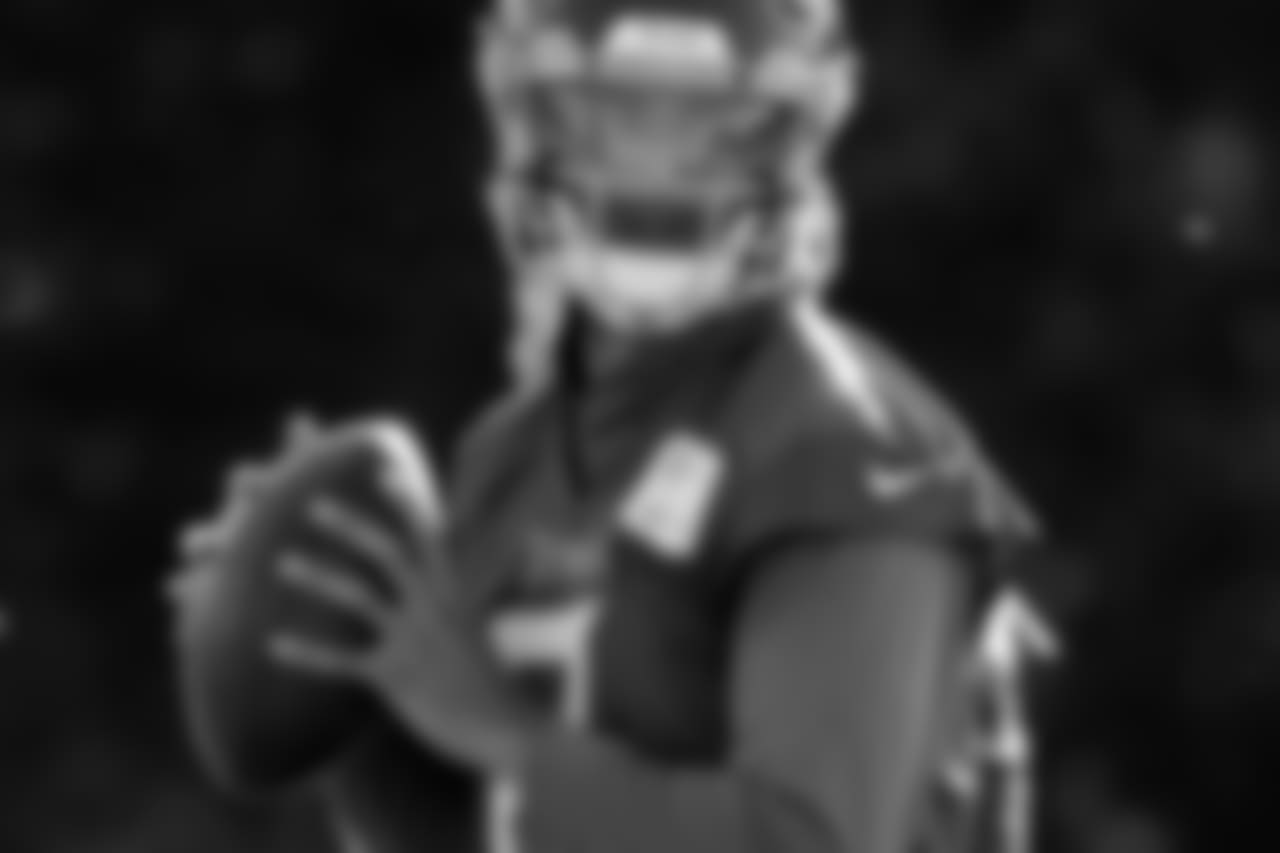 Tennessee Titans' quarterback Marcus Mariota takes part in an NFL training session at Syon House, in Syon Park, south west London, Friday, Oct. 19, 2018. The Tennessee Titans are preparing for an NFL regular season game against the Los Angeles Chargers in London on Sunday. (AP Photo/Matt Dunham)
