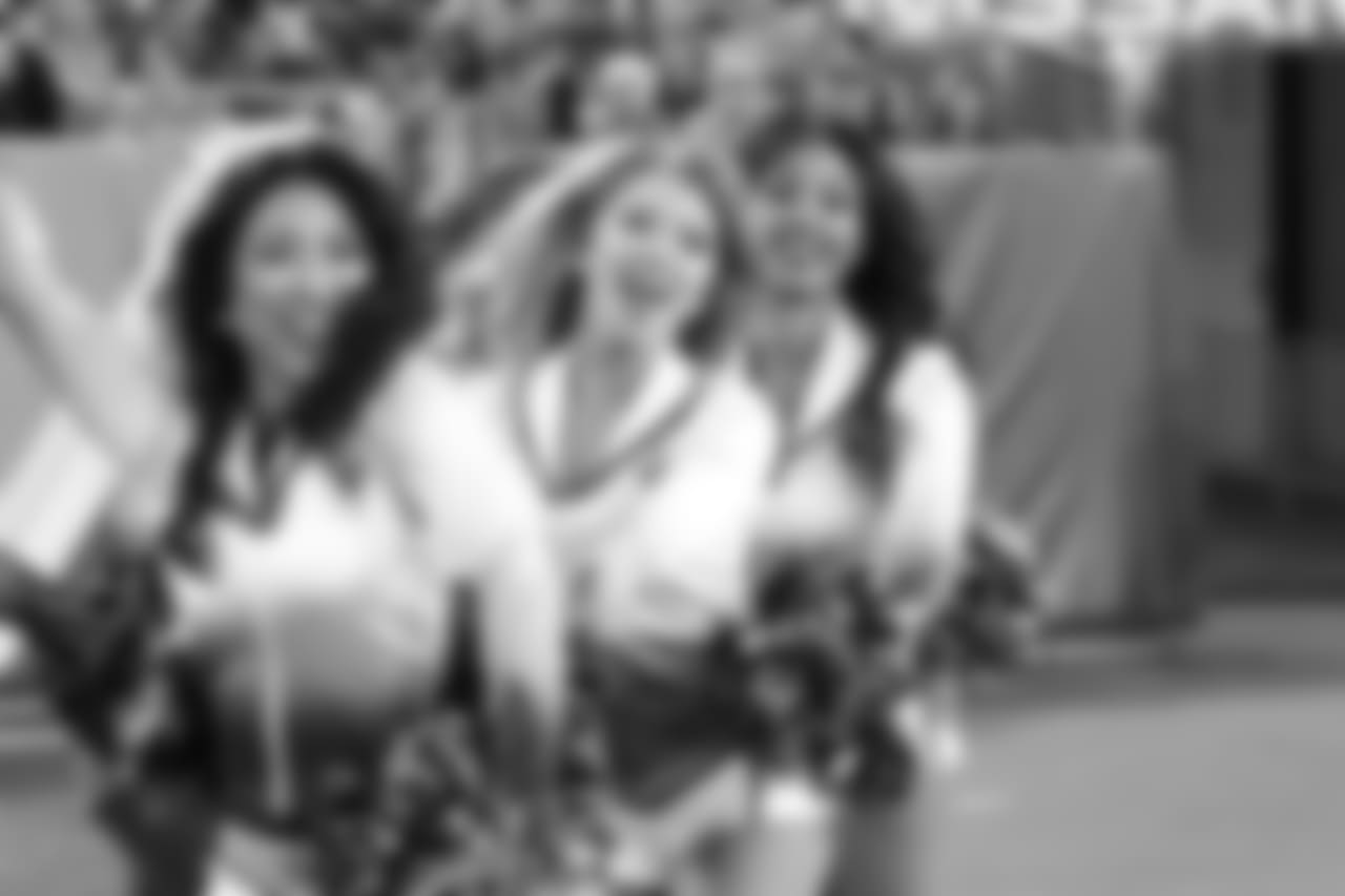 titans2018jets-cheer463461