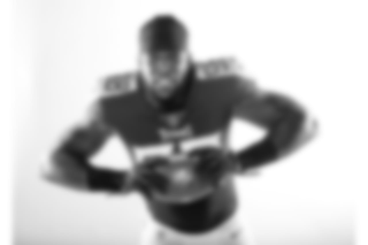 Tennessee Titans outside linebacker Brian Orakpo poses June 11, 2018, in Nashville, Tenn. (AP Photo/Mark Humphrey)