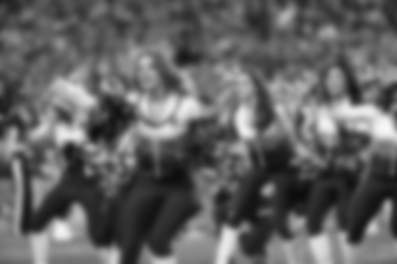 cheer2018colts67145seqn}