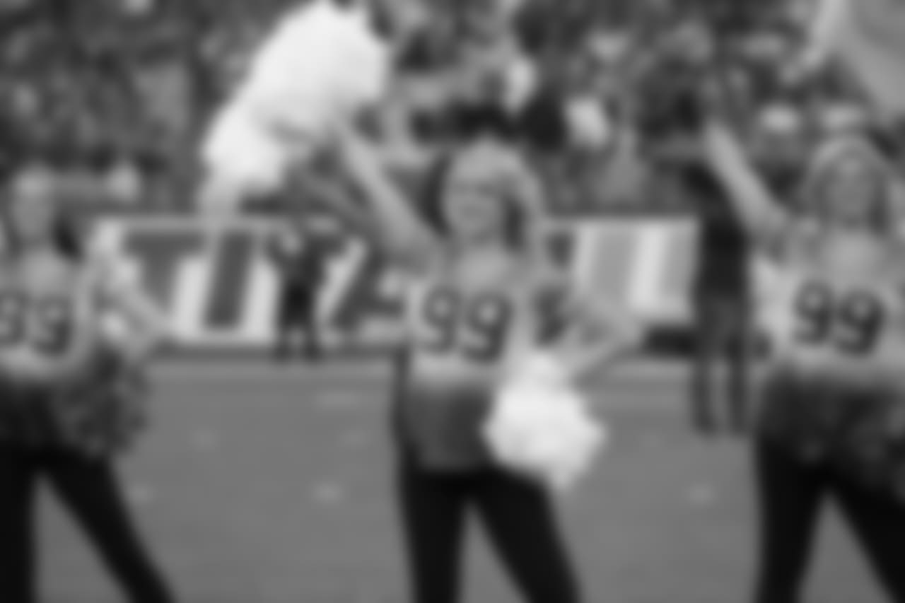 titans2018jets-cheer363414