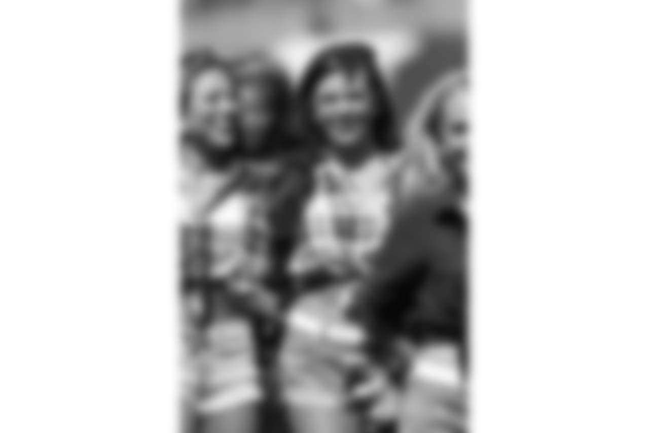 cheer2018eaglesB51531