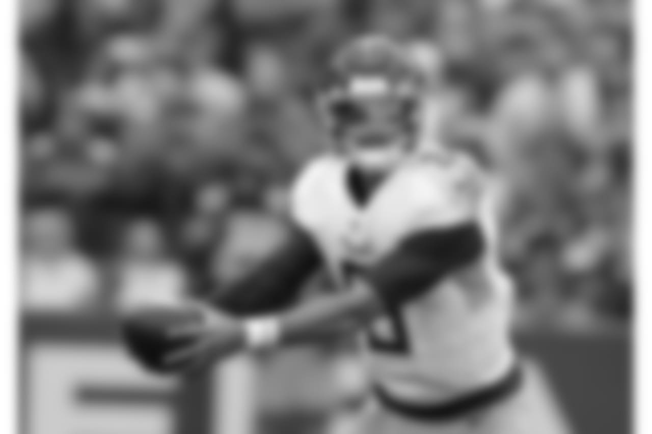 Tennessee Titans quarterback Marcus Mariota (8) in the first half during an NFL football game against the Buffalo Bills, Sunday, Oct. 7, 2018, in Orchard Park, New York. (AP Photo/Rick Scuteri)