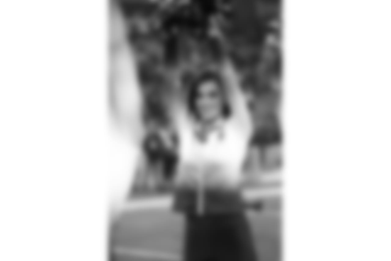 jags2018cheer163919seqn}