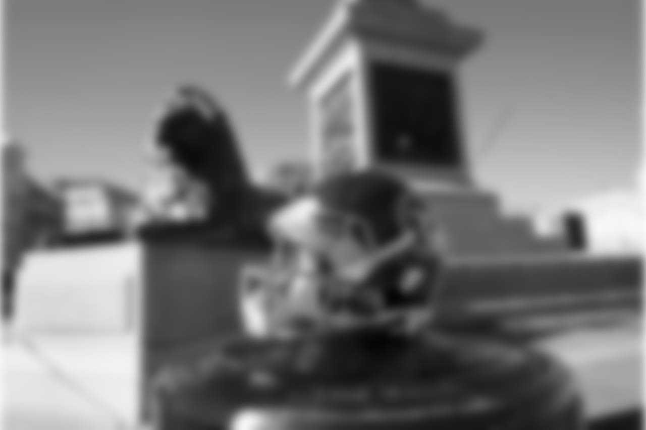 titans2018london-helmet55427
