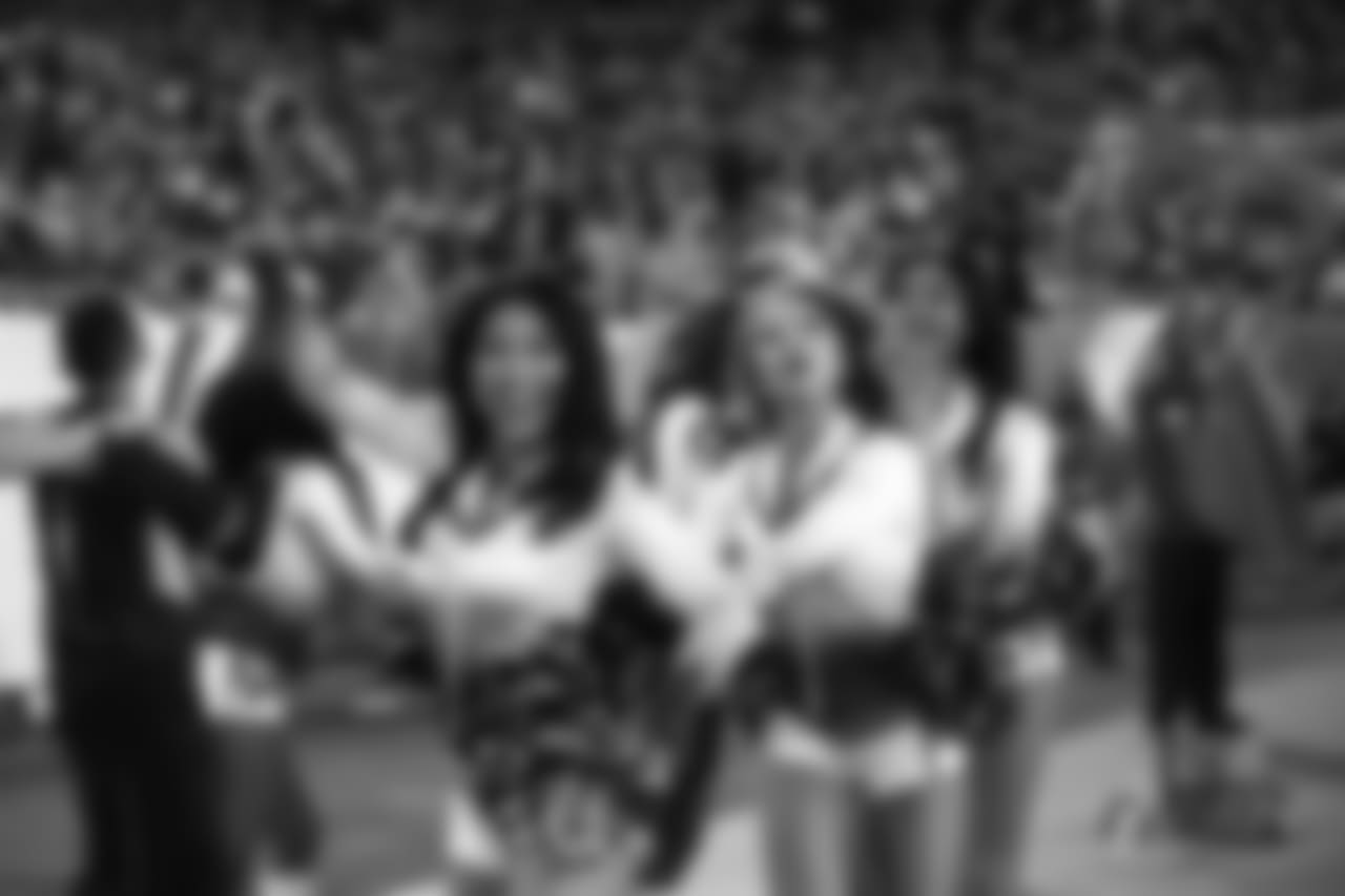 titans2018jets-cheer463463