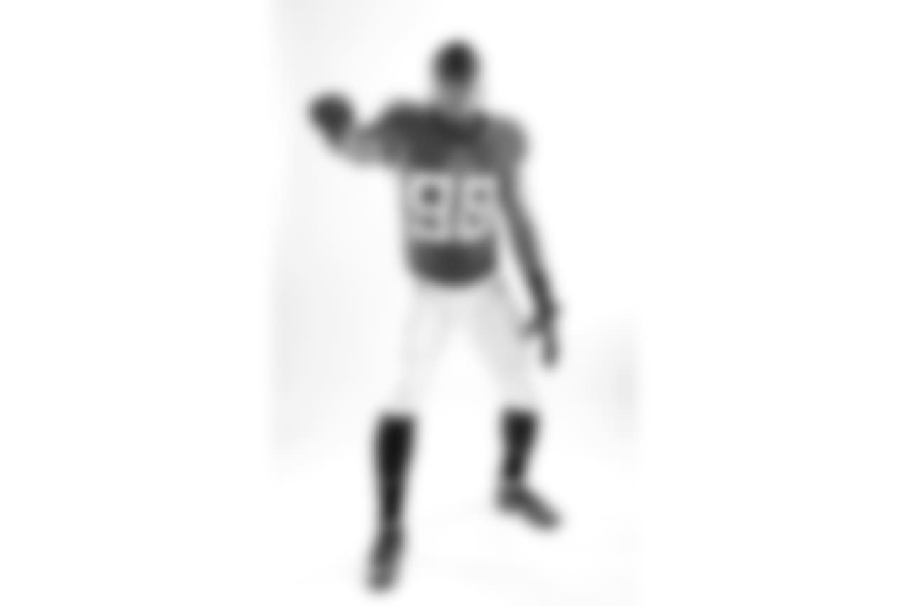 Tennessee Titans outside linebacker Brian Orakpo poses June 11, 2018, in Nashville, Tenn. (AP Photo/Mark Humphrey)