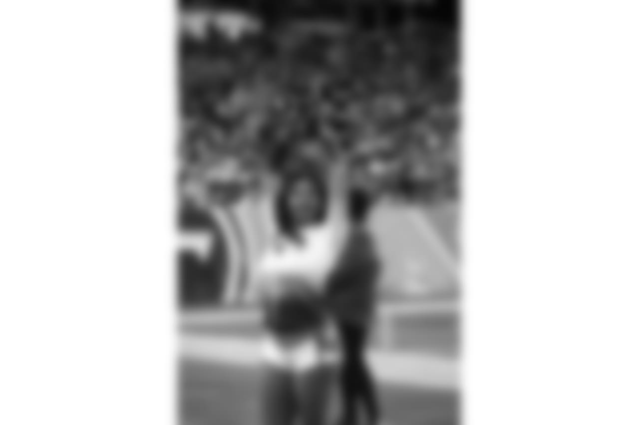 titans2018jets-cheer463470