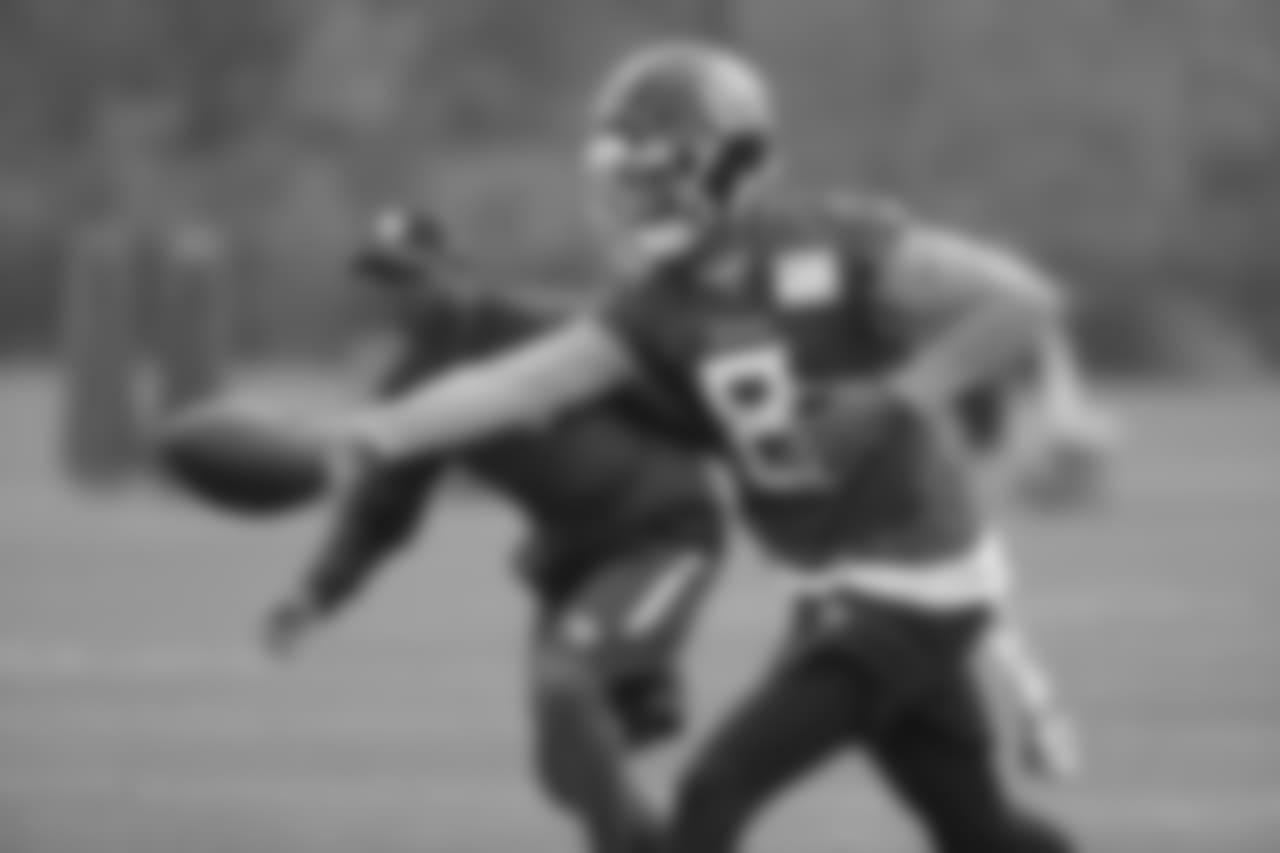 Tennessee Titans quarterback Marcus Mariota (8) runs a drill during the team's voluntary practice at its NFL football training facility Thursday, April 26, 2018, in Nashville, Tenn. (AP Photo/Mark Humphrey)
