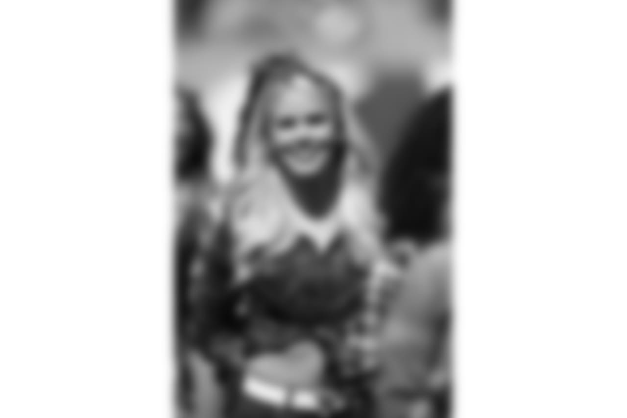 cheerleaders-2018eagles351294